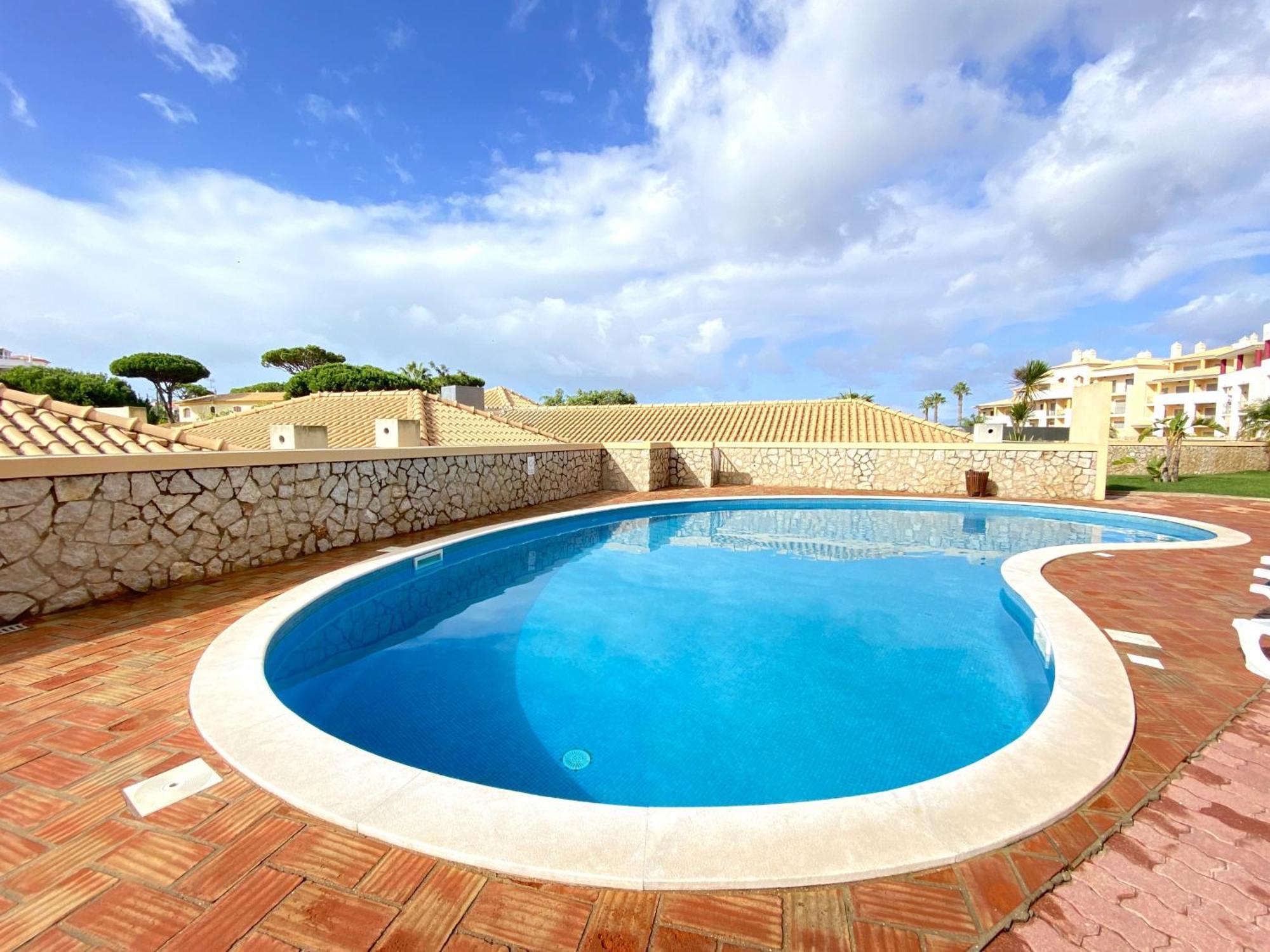 Апартаменти Albufeira Sunny Style With Pool By Homing Екстер'єр фото